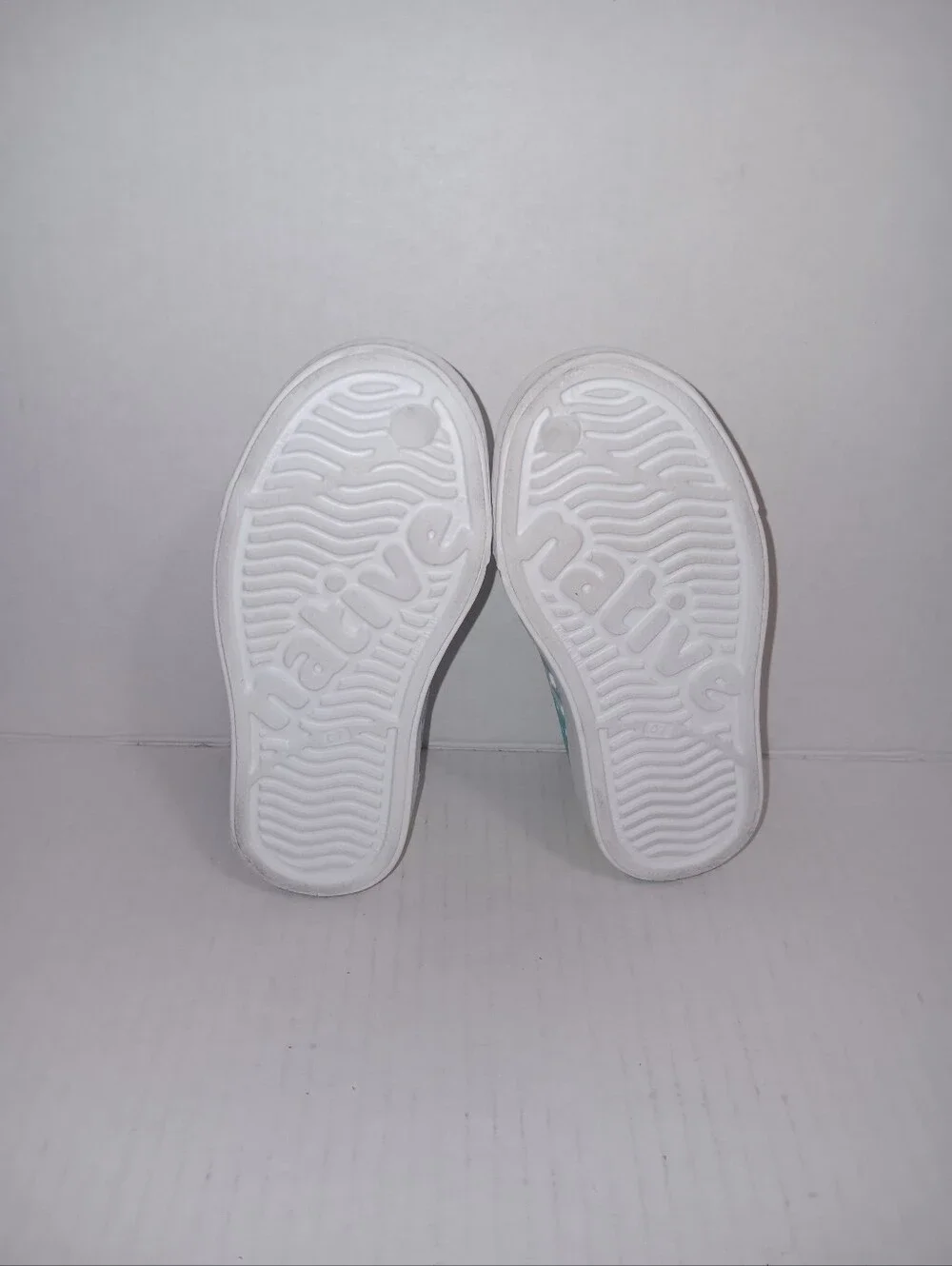 NATIVE JEFFERSON COLORFUL TIE-DYE BREATHABLE WATER SHOES